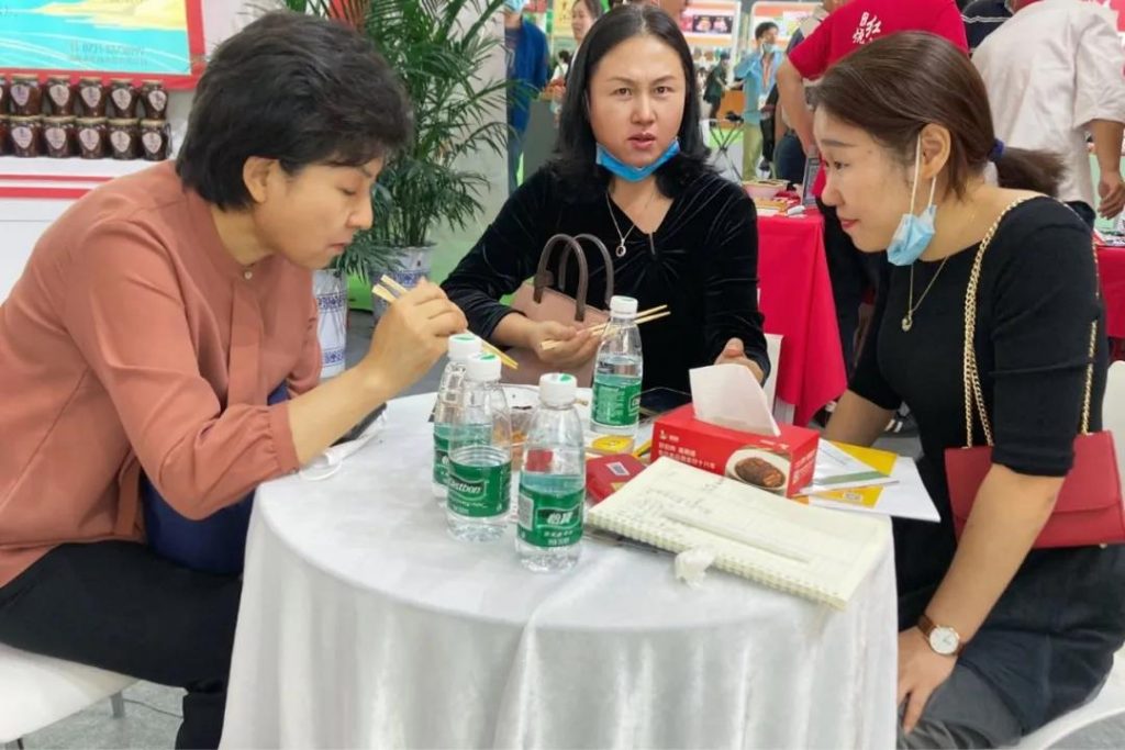 聰廚參展湖南食餐會暨良之隆食材節(jié)成果豐碩 聰廚參展湖南食餐會暨良之隆食材節(jié)成果豐碩