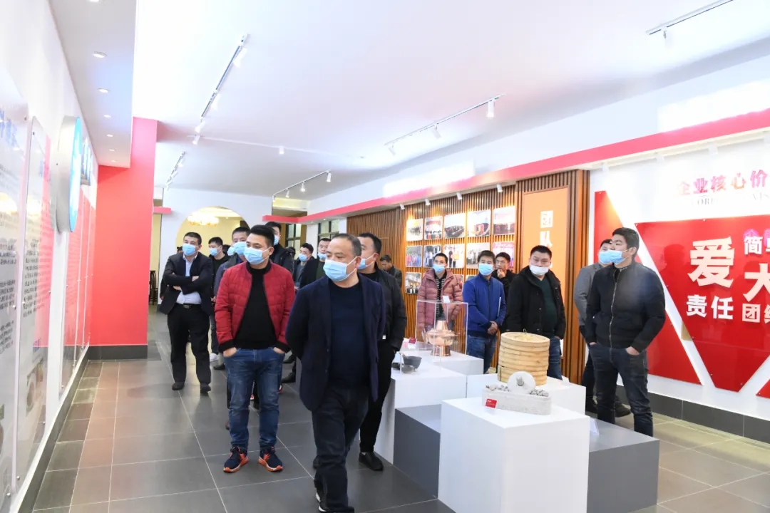 武寧縣廚師協會鐘斌會長一行蒞臨聰廚考察交流 武寧縣廚師協會鐘斌會長一行蒞臨聰廚考察交流